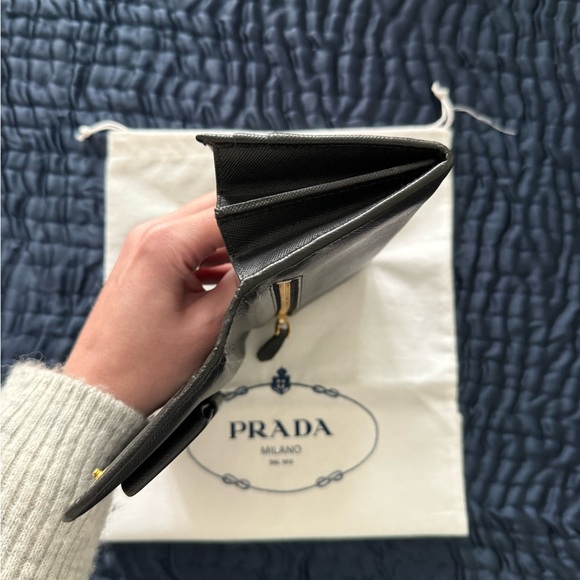 Prada Black Saffiano Fiocco Leather Bow Continental Wallet - Picture 7 of 17